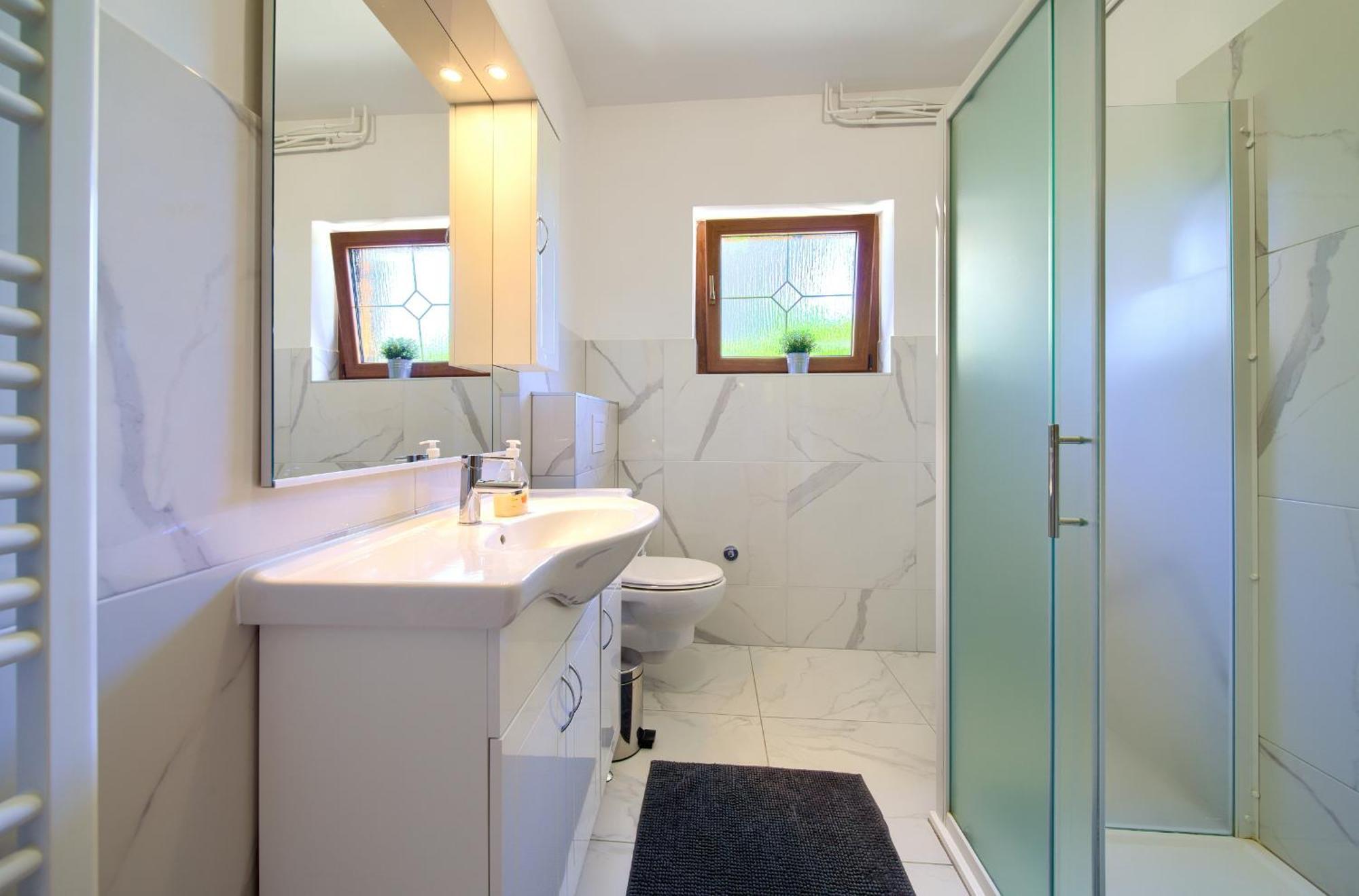 Apartment Bazina - Airconditioning, Parking, 500M From The Beach Krk Town Kültér fotó